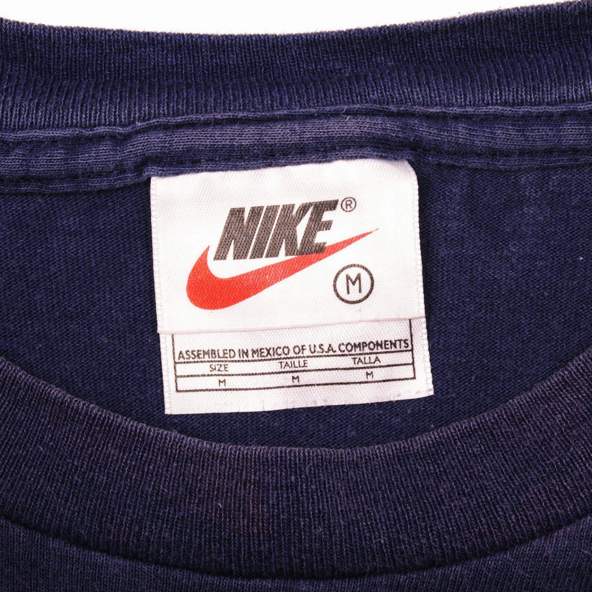 VINTAGE NIKE TEE SHIRT 1990s SIZE MEDIUM